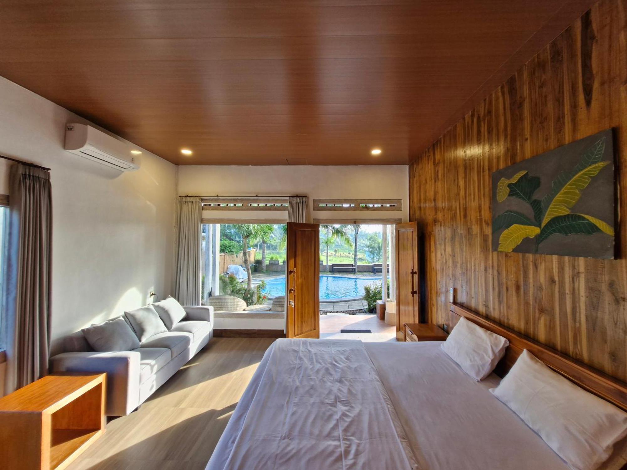 Peraja Bungalows Loyok Sangyang Экстерьер фото